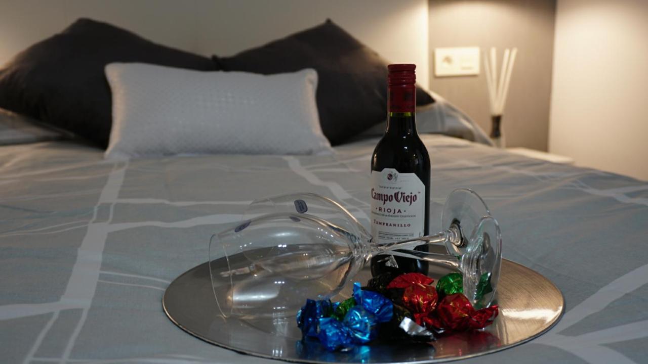 La Bella Malagueta Appartement Málaga Buitenkant foto