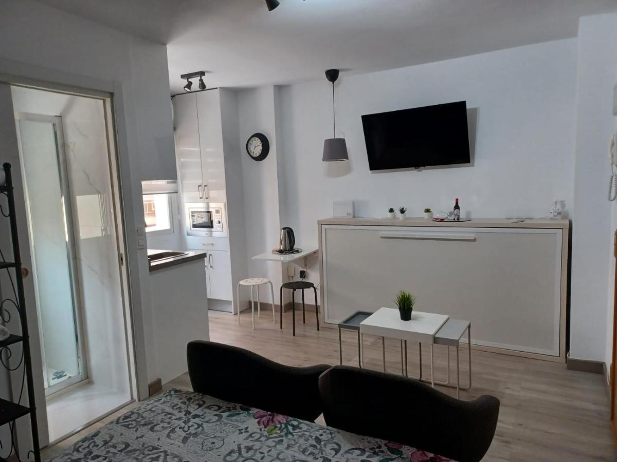 La Bella Malagueta Appartement Málaga Buitenkant foto